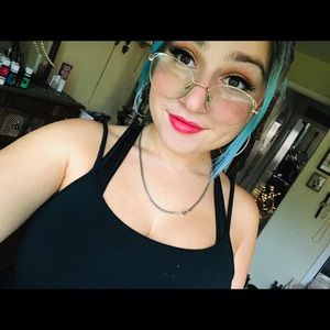 Meet your Posher, Grace